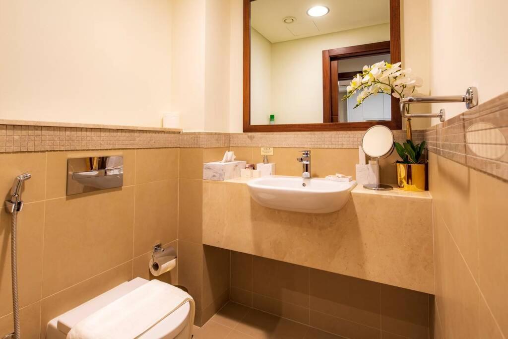 First Class 3Br With Full Burj Khalifa And Fountain View Dubai Exterior foto